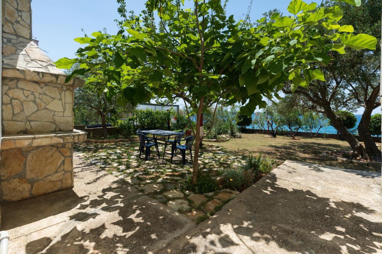 Family Friendly Seaside Apartments Kozino, Zadar - 5756 Petrčane Exterior foto