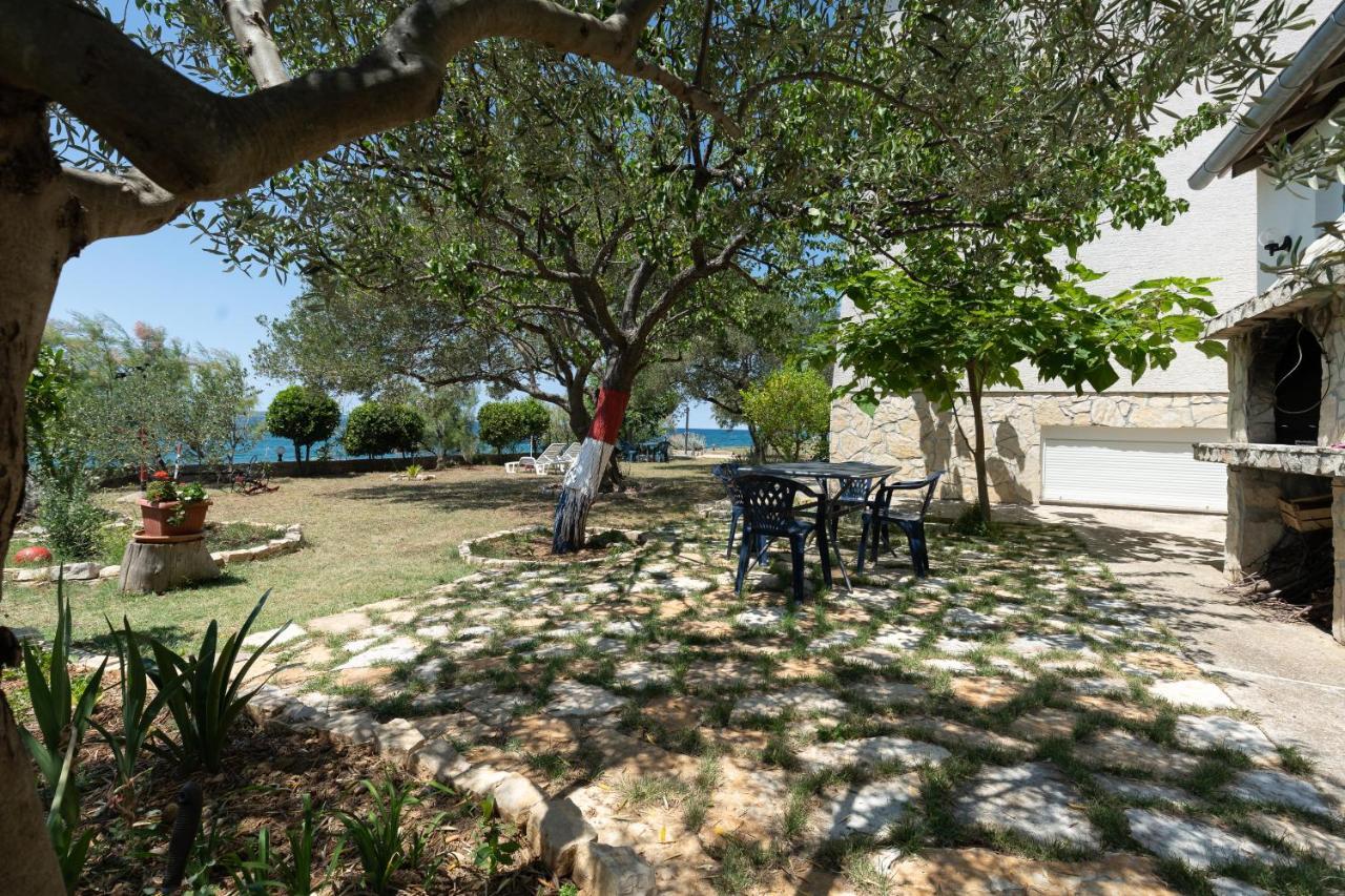 Family Friendly Seaside Apartments Kozino, Zadar - 5756 Petrčane Exterior foto